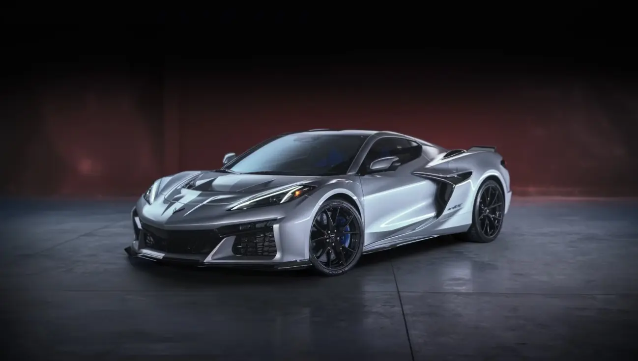 Siêu xe Chevrolet Corvette ZR1X 2026 ra mắt với hệ truyền động hybrid