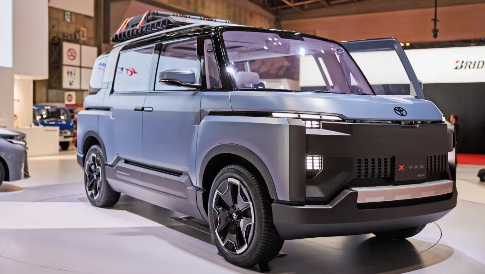 Toyota sắp ra mắt minivan địa hình tương tự Land Cruiser?
