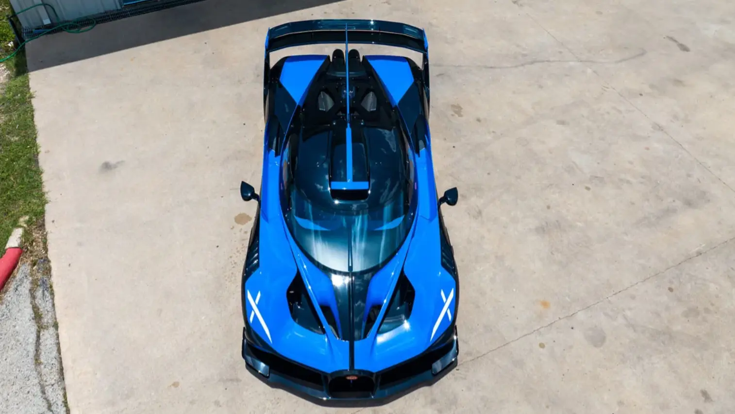 Siêu xe Bugatti Bolide mở bán, giá từ 4,5 triệu USD