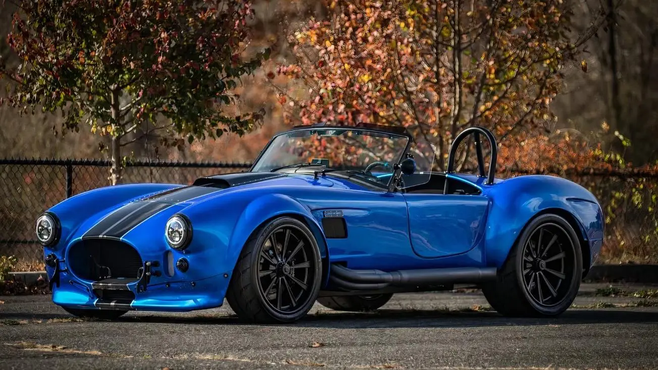 Siêu phẩm độ Ruckus Shelby Cobra trình làng
