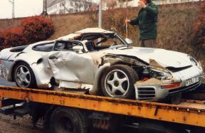 Porsche 959 hồi sinh từ đống sắt vụn thành hàng hiếm