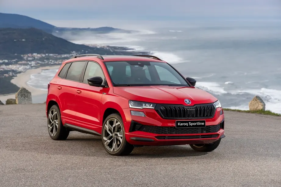 Skoda Karoq 2025 ra mắt tại Việt Nam, giá từ hơn 1 tỷ đồng