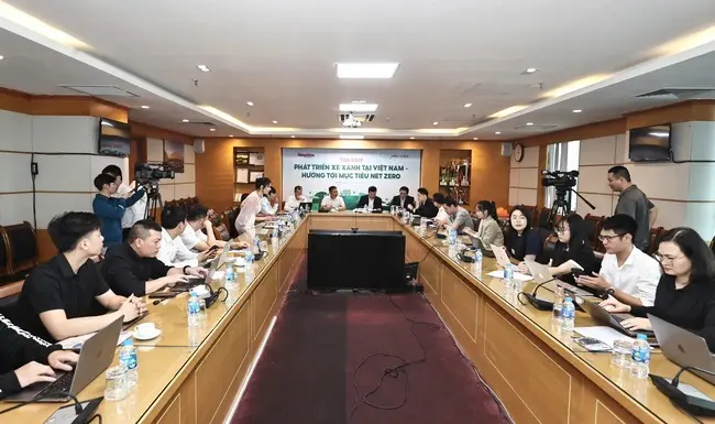 Xanh hoá phương tiện giao thông càng nhanh càng tốt